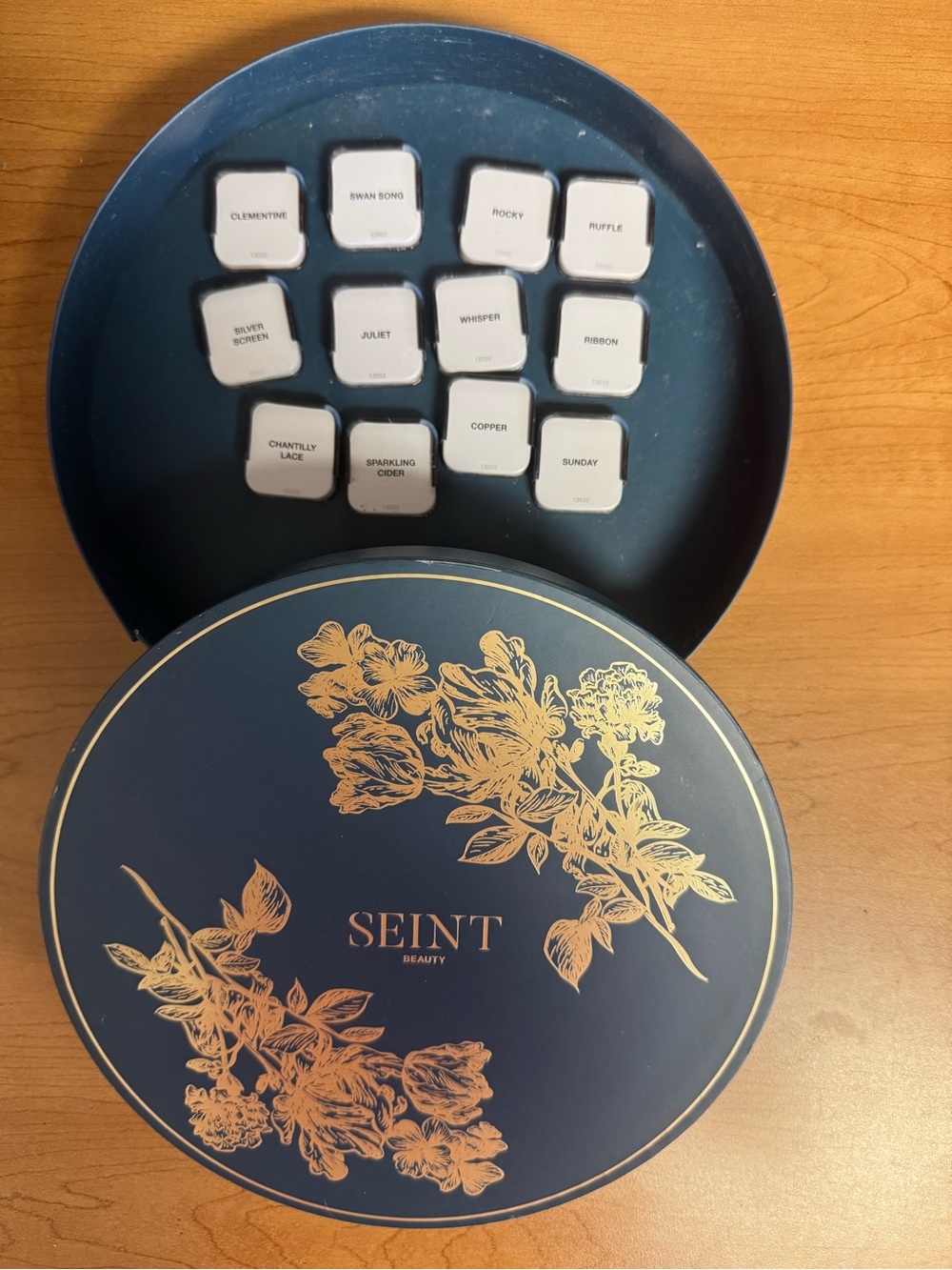 Seint Beauty Eyeshadow Set - Assorted Neutral and Shimmer Shades
